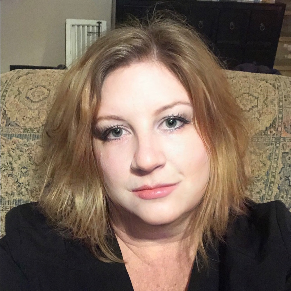 Meet your Posher, Dana